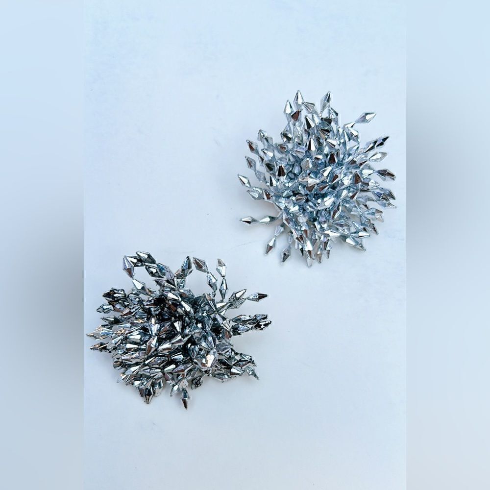 flower statement earrings H41 - Picture 3 of 4